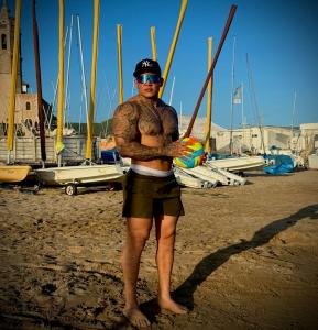 626188945: Chico busca chica en Barcelona