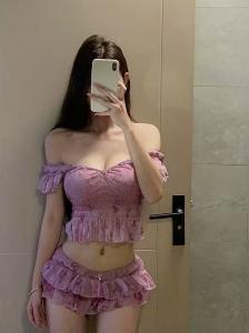 697887716: Chica busca chico en Barcelona