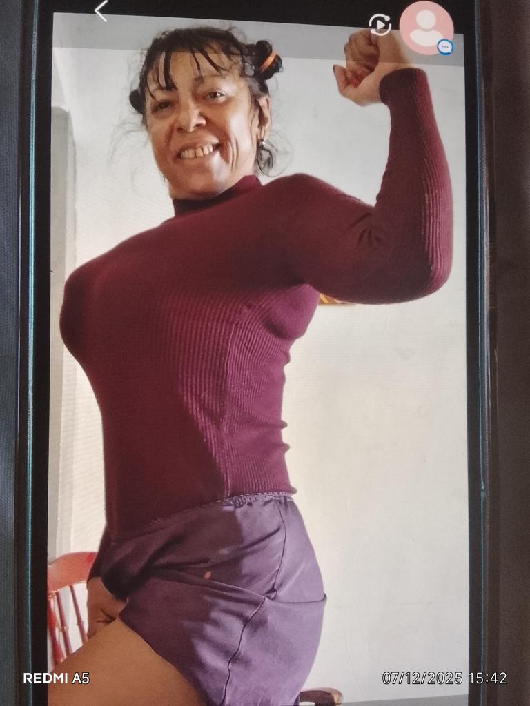 644740976: Chica busca chico en Valencia