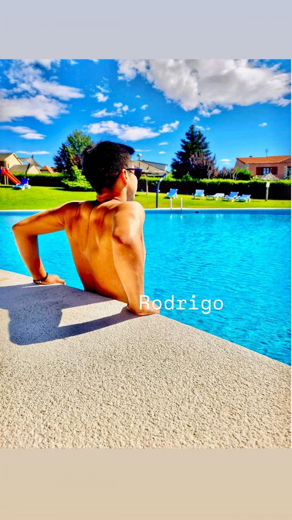 654979926: Chico busca chica en León