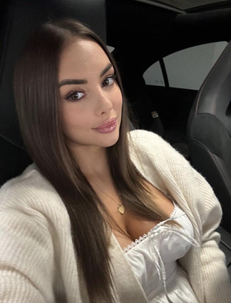 Chica busca chico en Granada: 