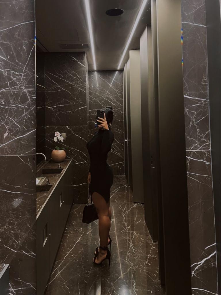 631203485: Chica busca chico en Barcelona