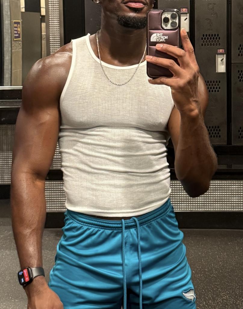 Chico busca chica en Alicante: 