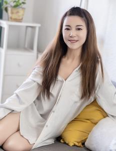 671522155: Chica busca chico en Barcelona