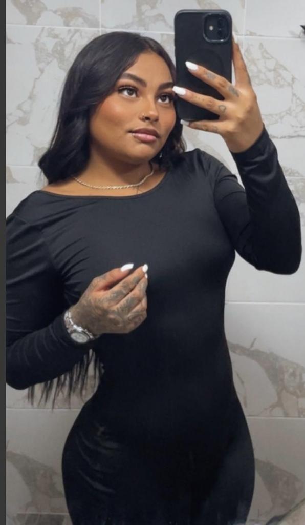 Chica busca chico en Cádiz: 