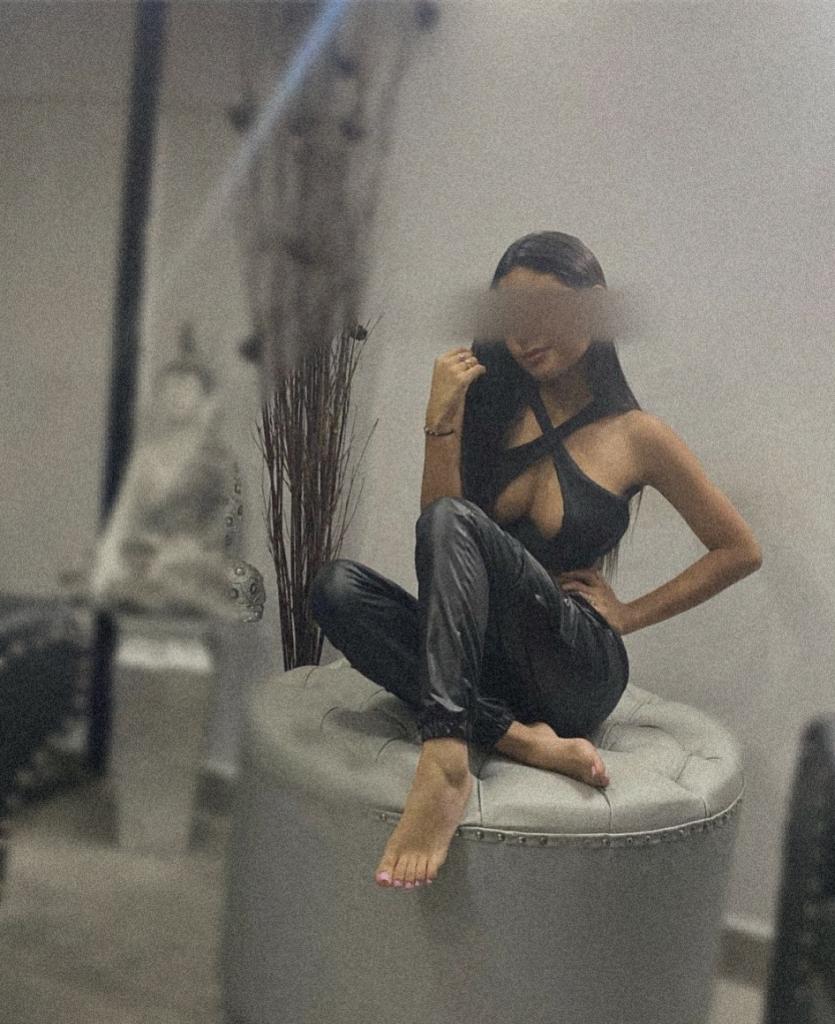 Chica busca chico en Lérida: 