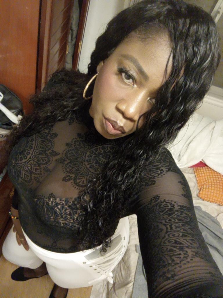 Chica busca chico en Huesca: 