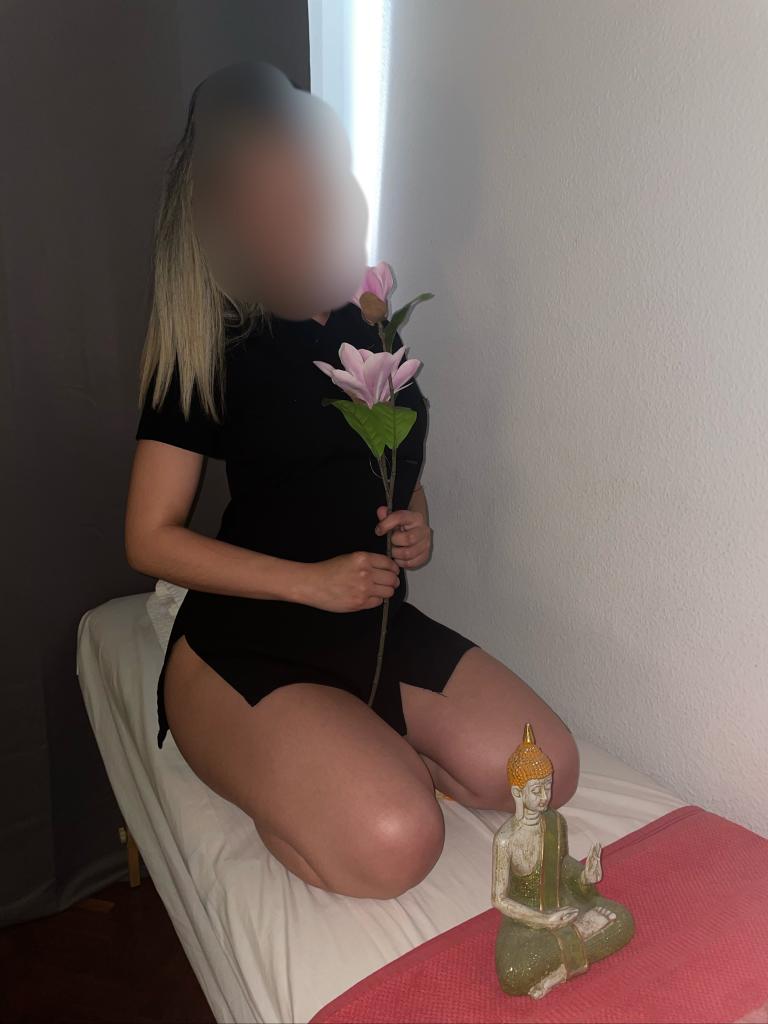 610919811: Chica busca chico en Madrid