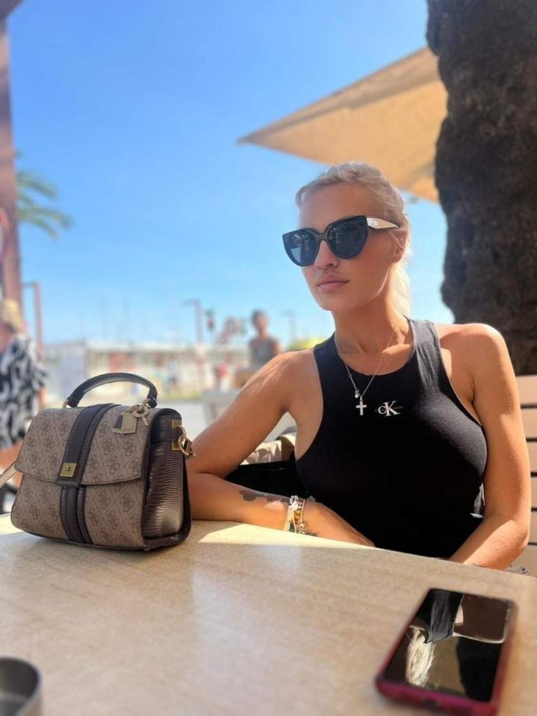 603904022: Chica busca chico en Madrid