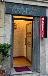 Chica busca chico en Barcelona: 