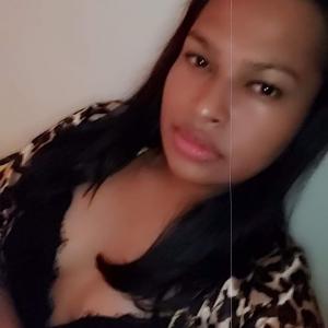 681190979: Chica busca chico en Madrid