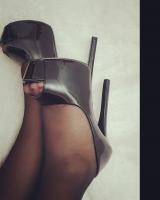 665271608: Chica busca chico en Madrid