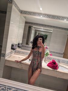 Chica busca chico en Ibiza: 