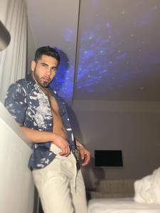 Chico busca chica en Mallorca: 