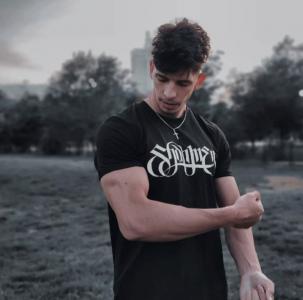 Chico busca chica en Tenerife: 