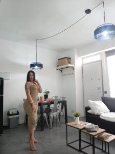 614479325: Chica busca chico en Madrid