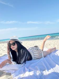 600469831: Travesti en Barcelona