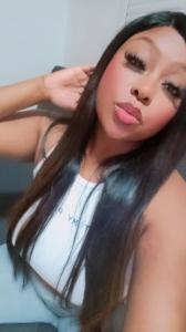 658139399: Chica busca chico en Málaga