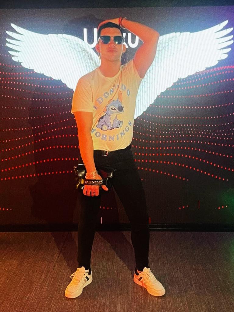 Chico busca chica en Mallorca: 