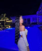 614551064: Chica busca chico en Sevilla