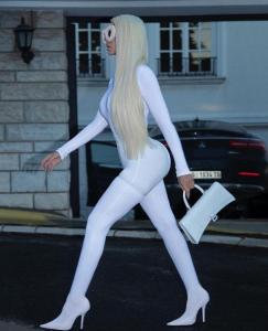 Chica busca chico en Ibiza: 