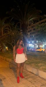 634111454: Chica busca chico en Tenerife