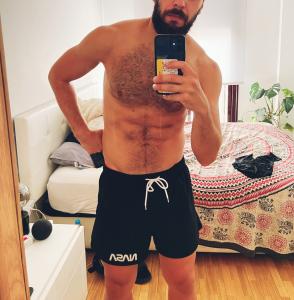 Chico busca chica en Pontevedra: 