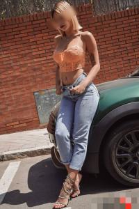 621362911: Chica busca chico en Sevilla