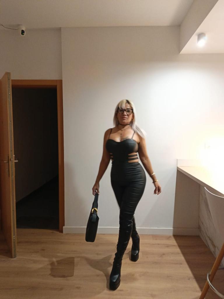 Chica busca chico en Barcelona: 