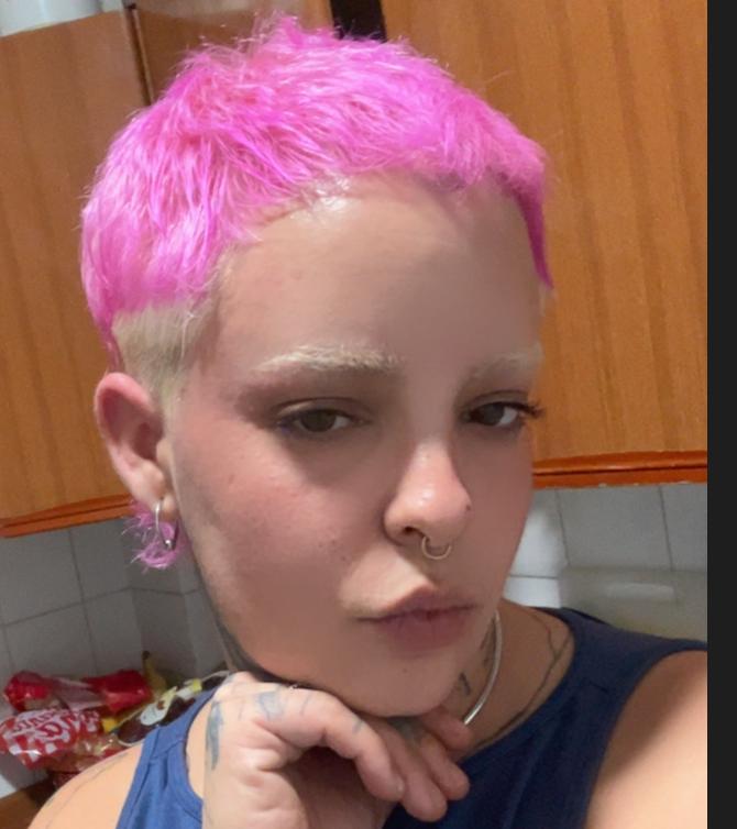 653148093: Chica busca chico en Madrid