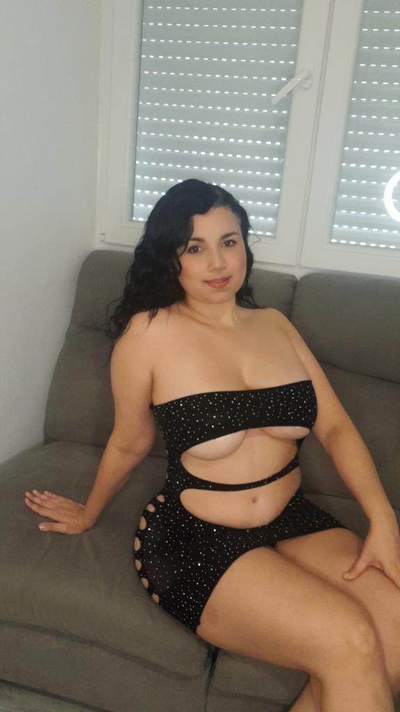 Chica busca chico en Cádiz: 