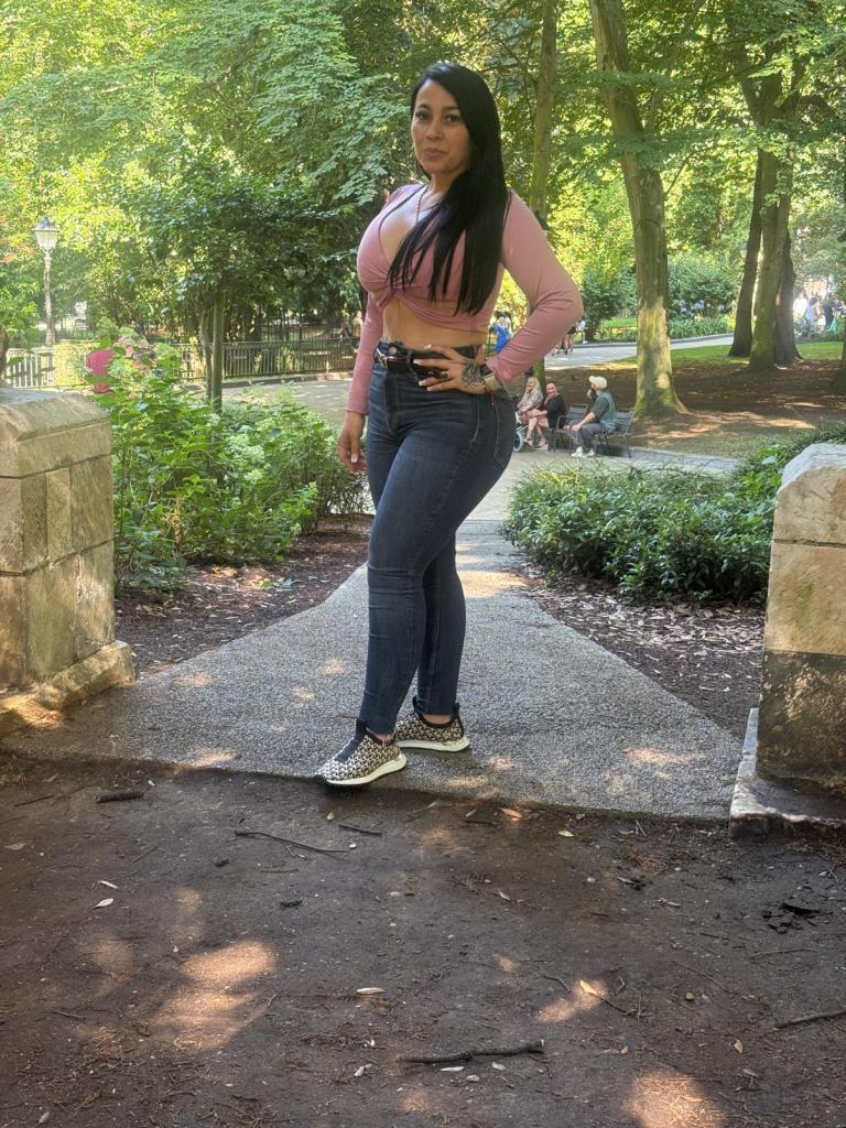 641525339: Chica busca chico en La Coruña