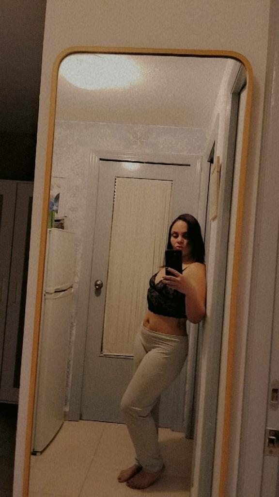 Chica busca chico en Alicante: 