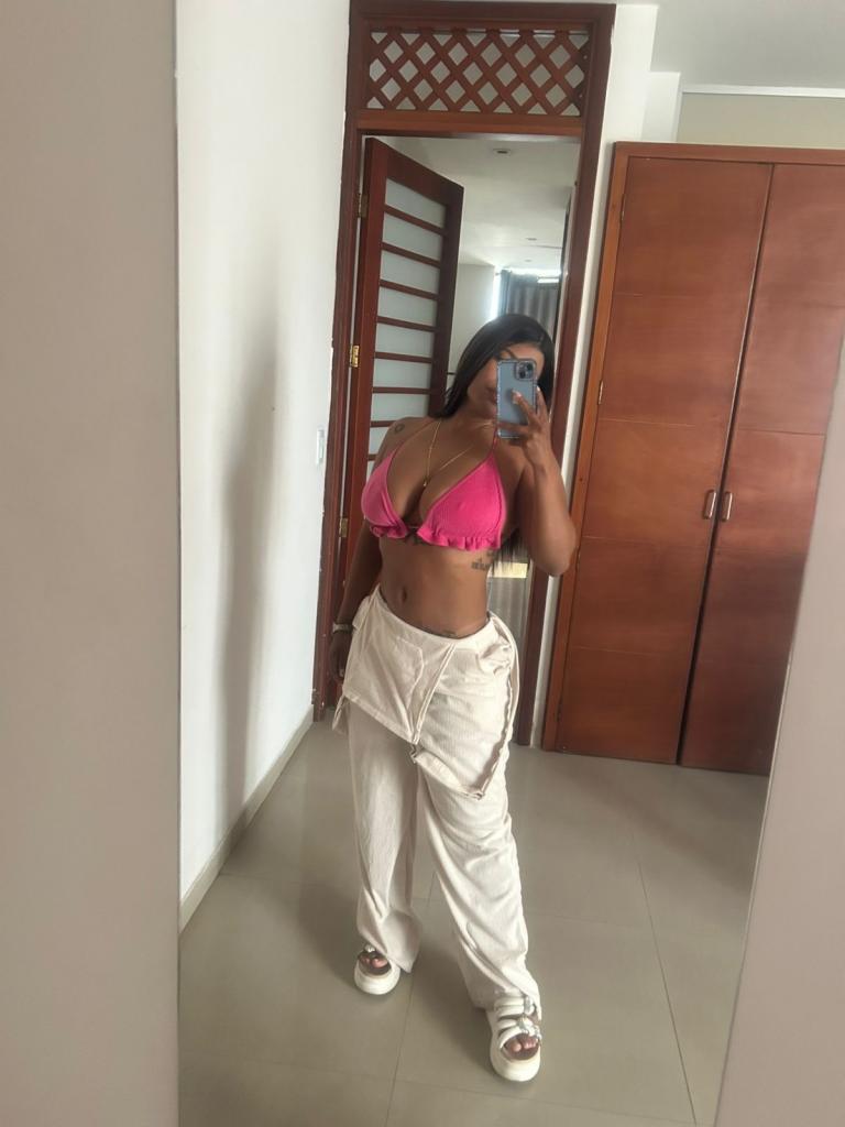 Chica busca chico en Almería: 