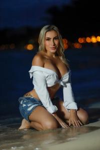 613544750: Chica busca chico en Madrid