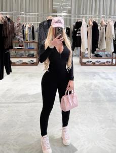 643348183: Chica busca chico en Madrid