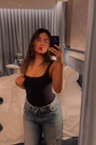 675356930: Chica busca chico en Barcelona