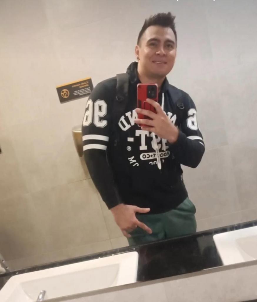 Chico busca chica en Málaga: 