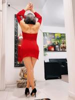 670861538: Chica busca chico en Madrid