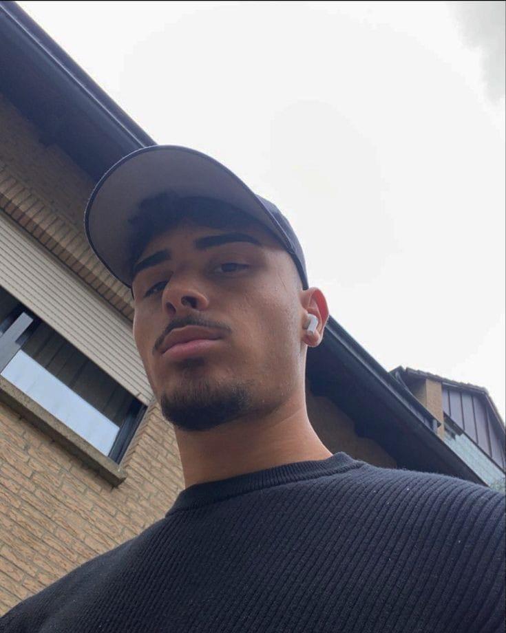 Chico busca chica en Cádiz: 