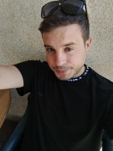 Chico busca chica en Málaga: 