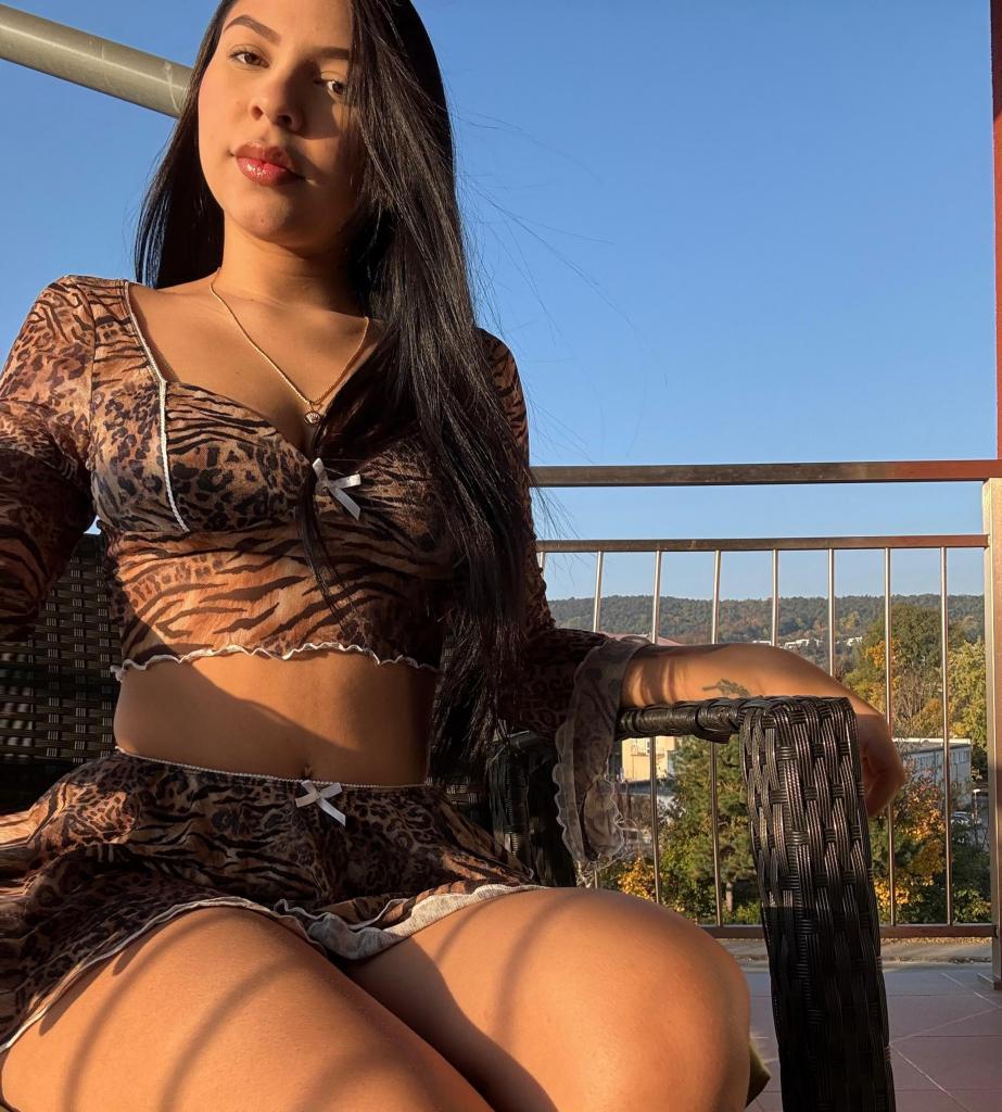 623534209: Chica busca chico en Almería
