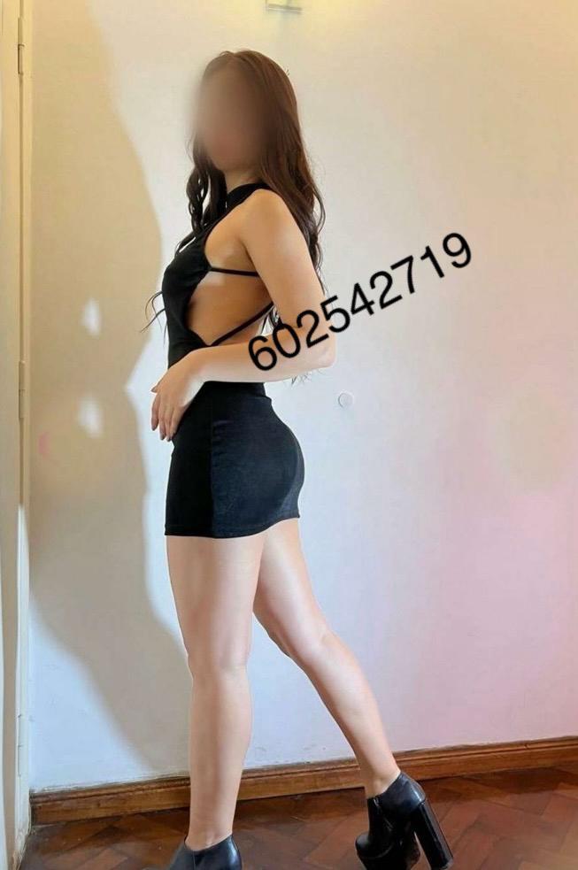 602542719: Chica busca chico en Barcelona