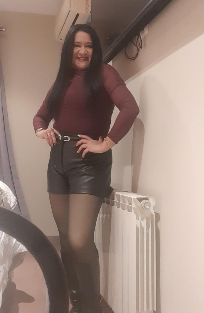 Chica busca chico en Tenerife: 