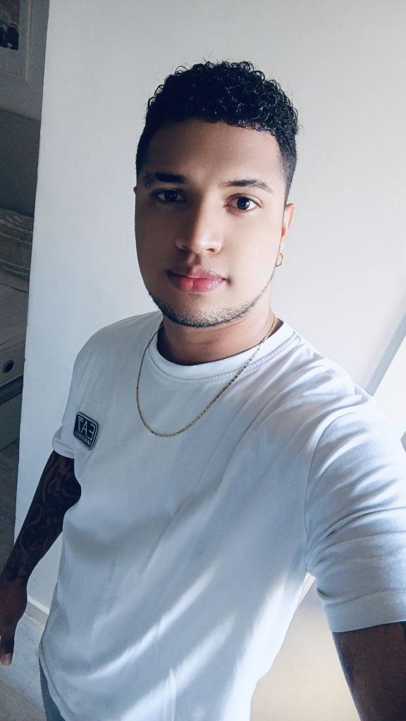 Chico busca chica en Valencia: 