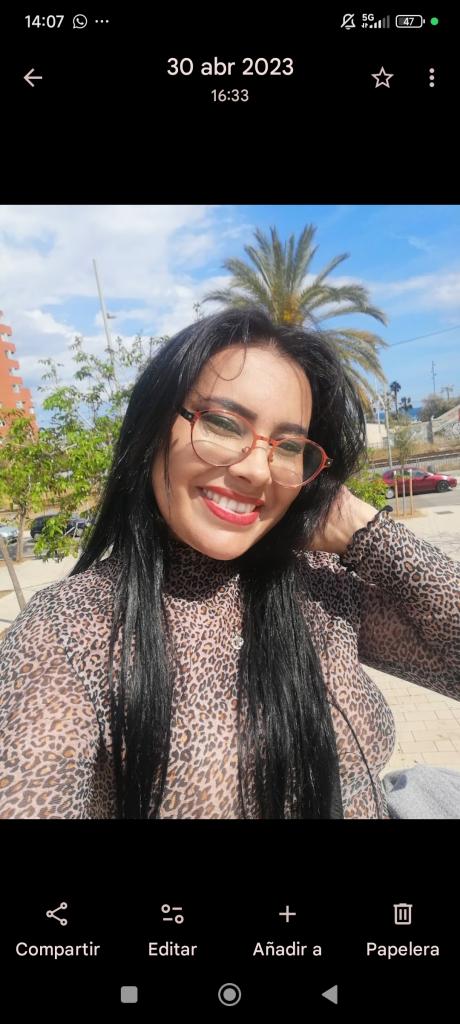 602302320: Chica busca chico en Barcelona