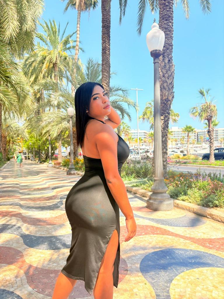 Chica busca chico en Almería: 