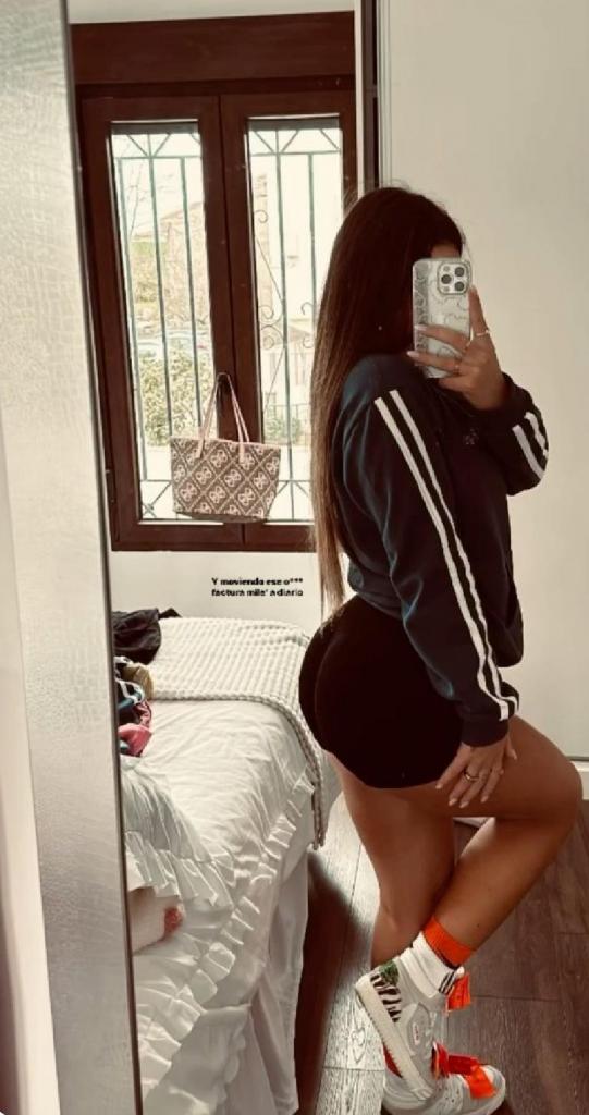 Chica busca chico en Tenerife: 