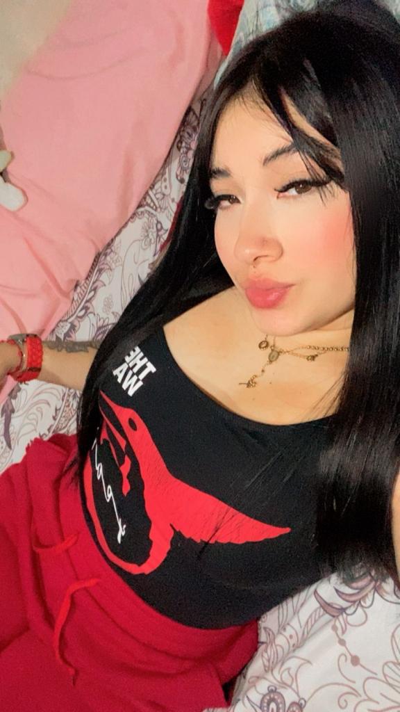 Chica busca chico en Granada: 