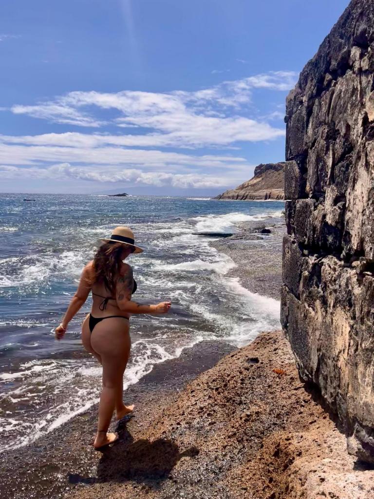 Chica busca chico en Tenerife: 